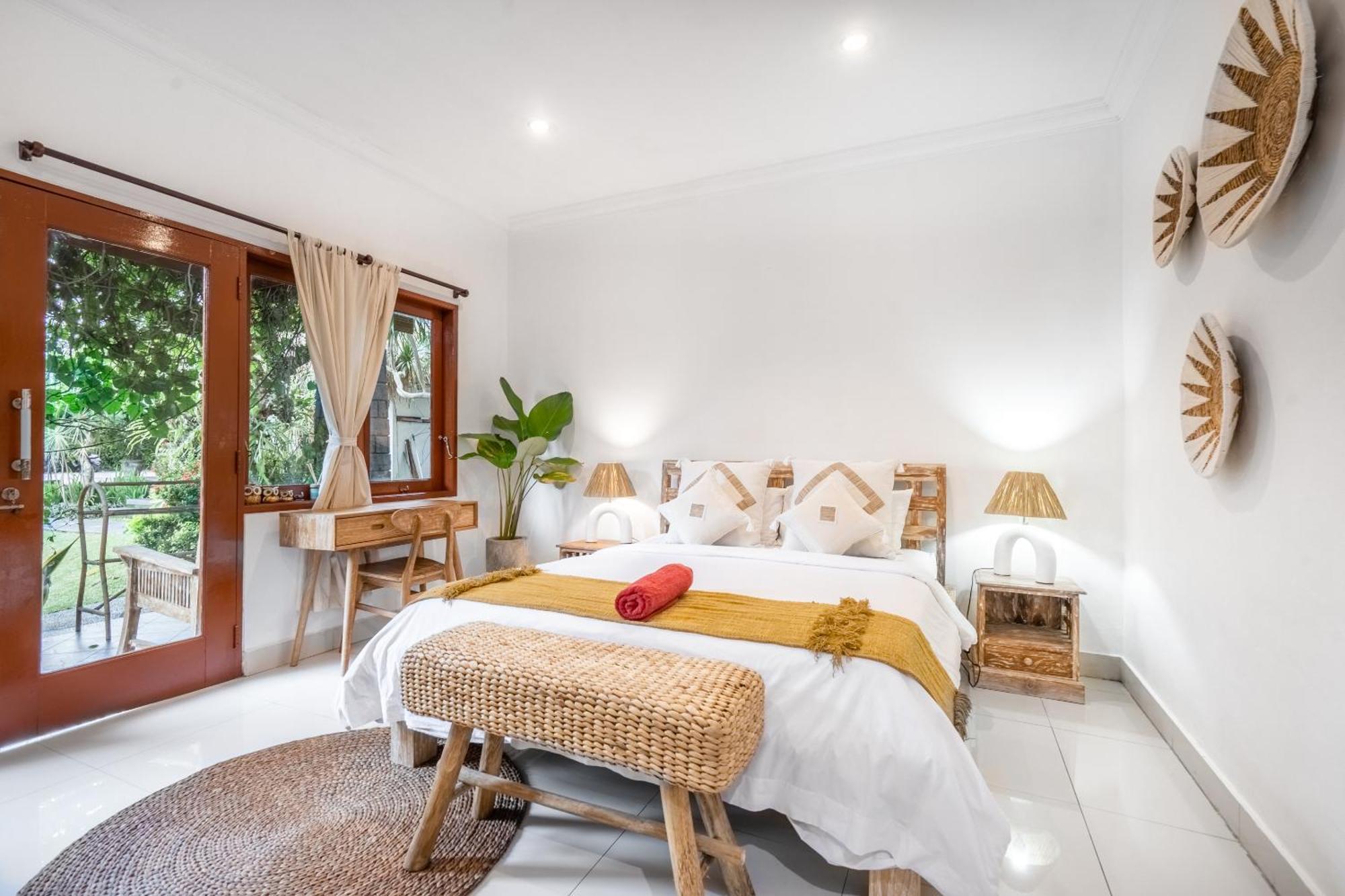 Kamayana, Peaceful & Quiet 6Br Villa With Huge Pool And Tropical Garden Canggu  Exterior photo
