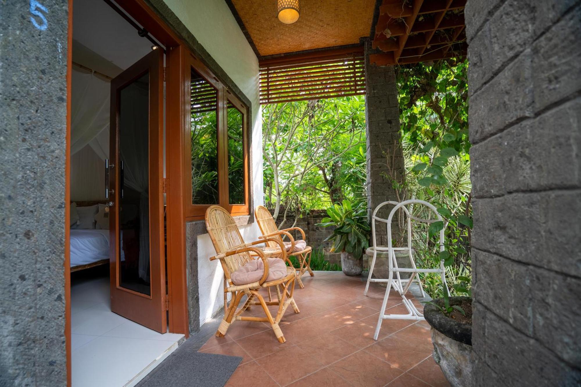 Kamayana, Peaceful & Quiet 6Br Villa With Huge Pool And Tropical Garden Canggu  Exterior photo