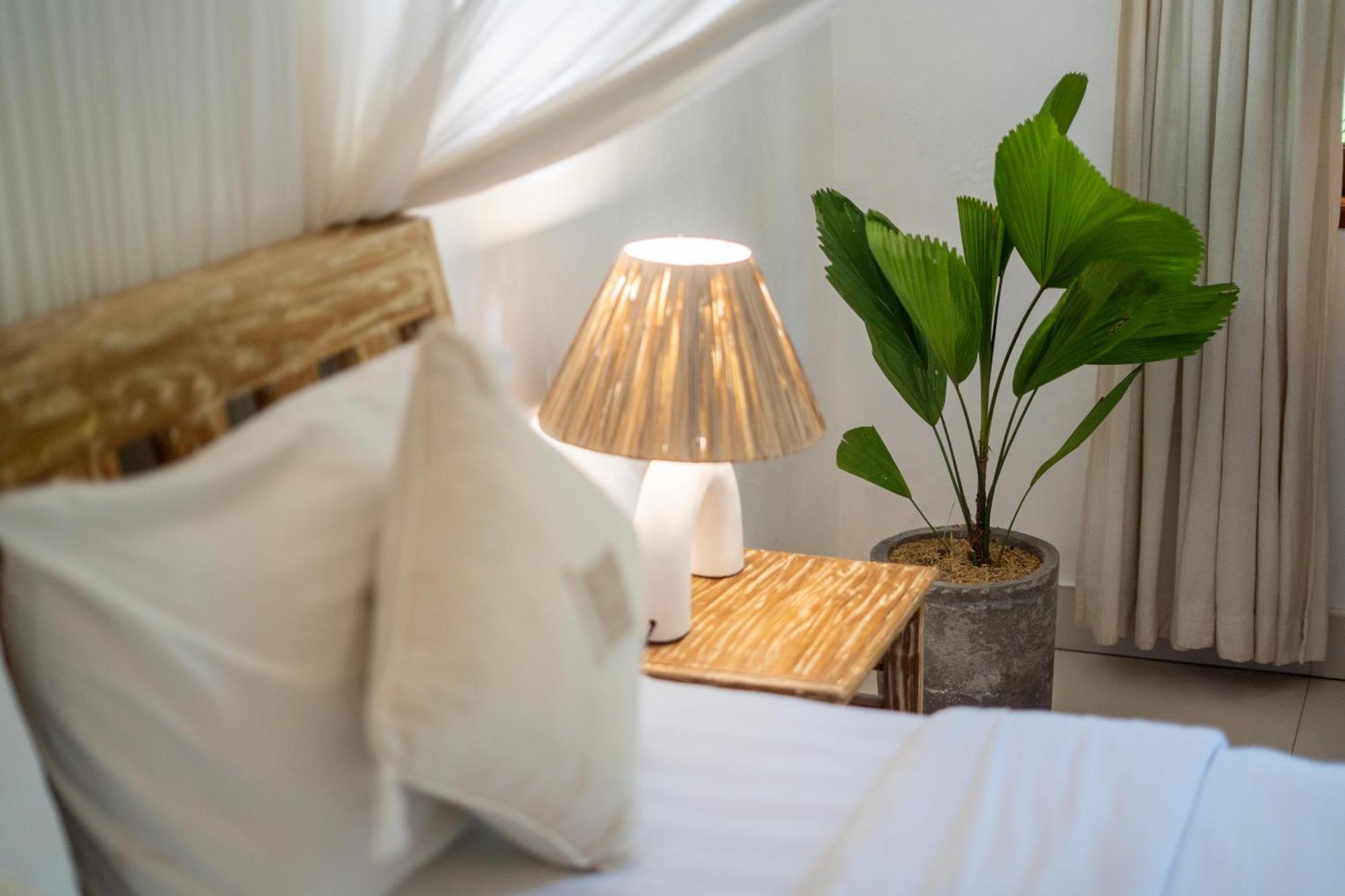 Kamayana, Peaceful & Quiet 6Br Villa With Huge Pool And Tropical Garden Canggu  Exterior photo