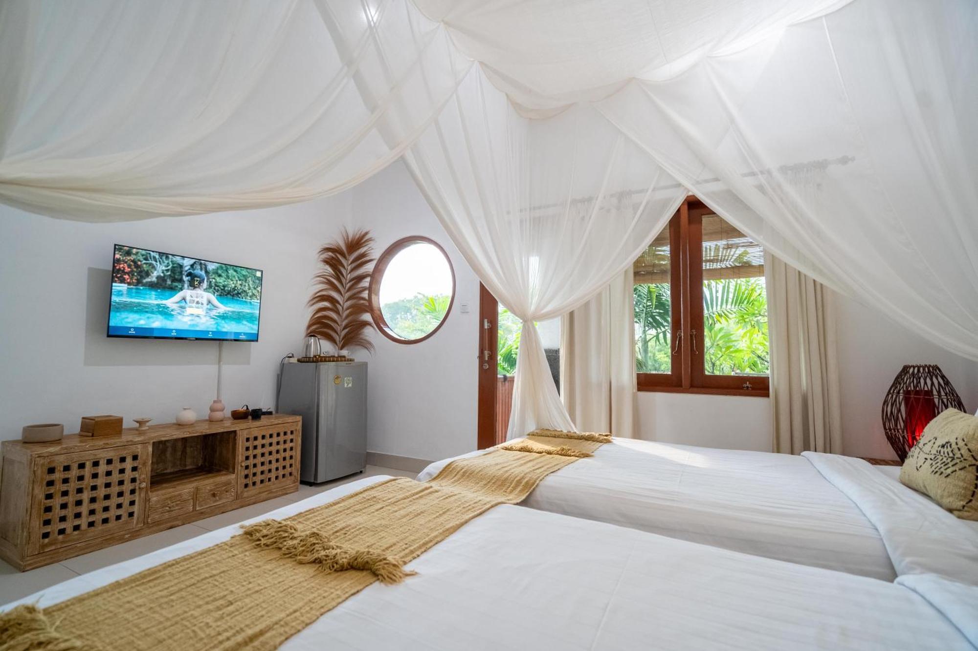 Kamayana, Peaceful & Quiet 6Br Villa With Huge Pool And Tropical Garden Canggu  Exterior photo